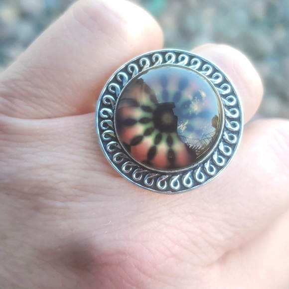 New Art Glass Abstract, Hypnotic, Optical Illusion 925 Silver Ring. - Picture 8 of 10
